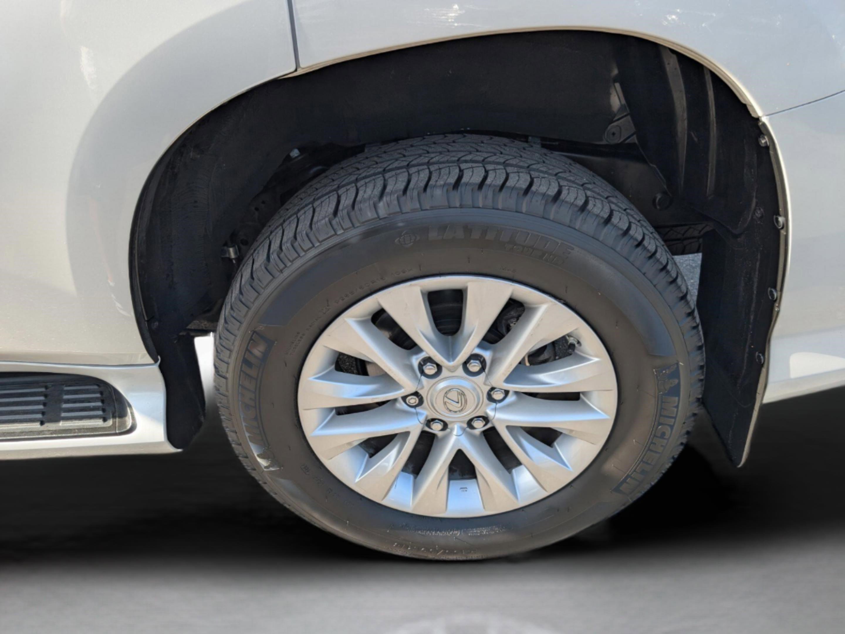 Used 2023 Lexus GX 460 Premium w/ Premium Plus Package image 37