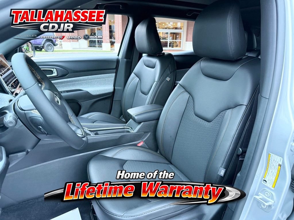 New 2026 Jeep Compass Latitude AWD/4WD image 12