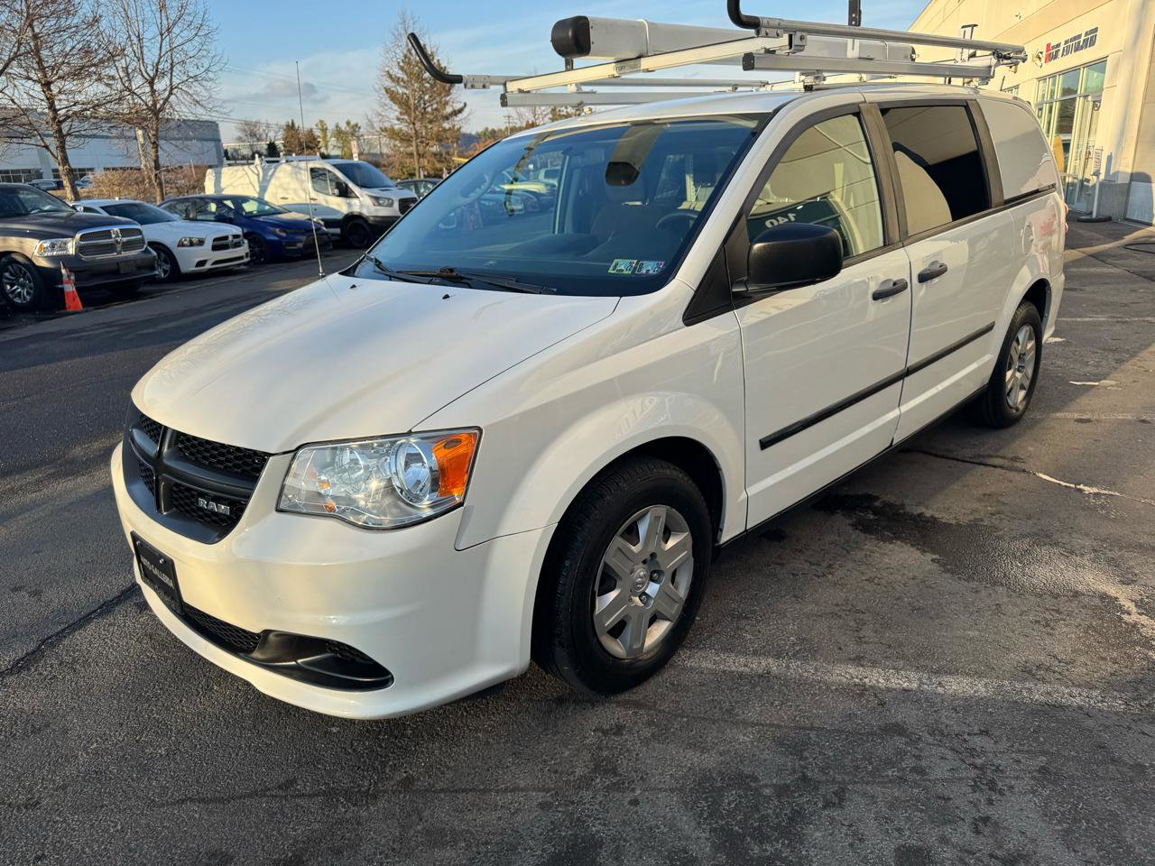 Used 2013 RAM C/V Tradesman image 9