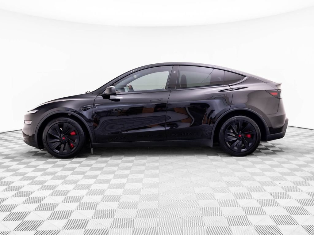 Used 2026 Tesla Model Y Long Range AWD/4WD image 2