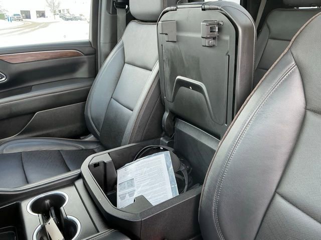 Used 2024 Chevrolet Tahoe High Country w/ Advanced Technology Package image 31