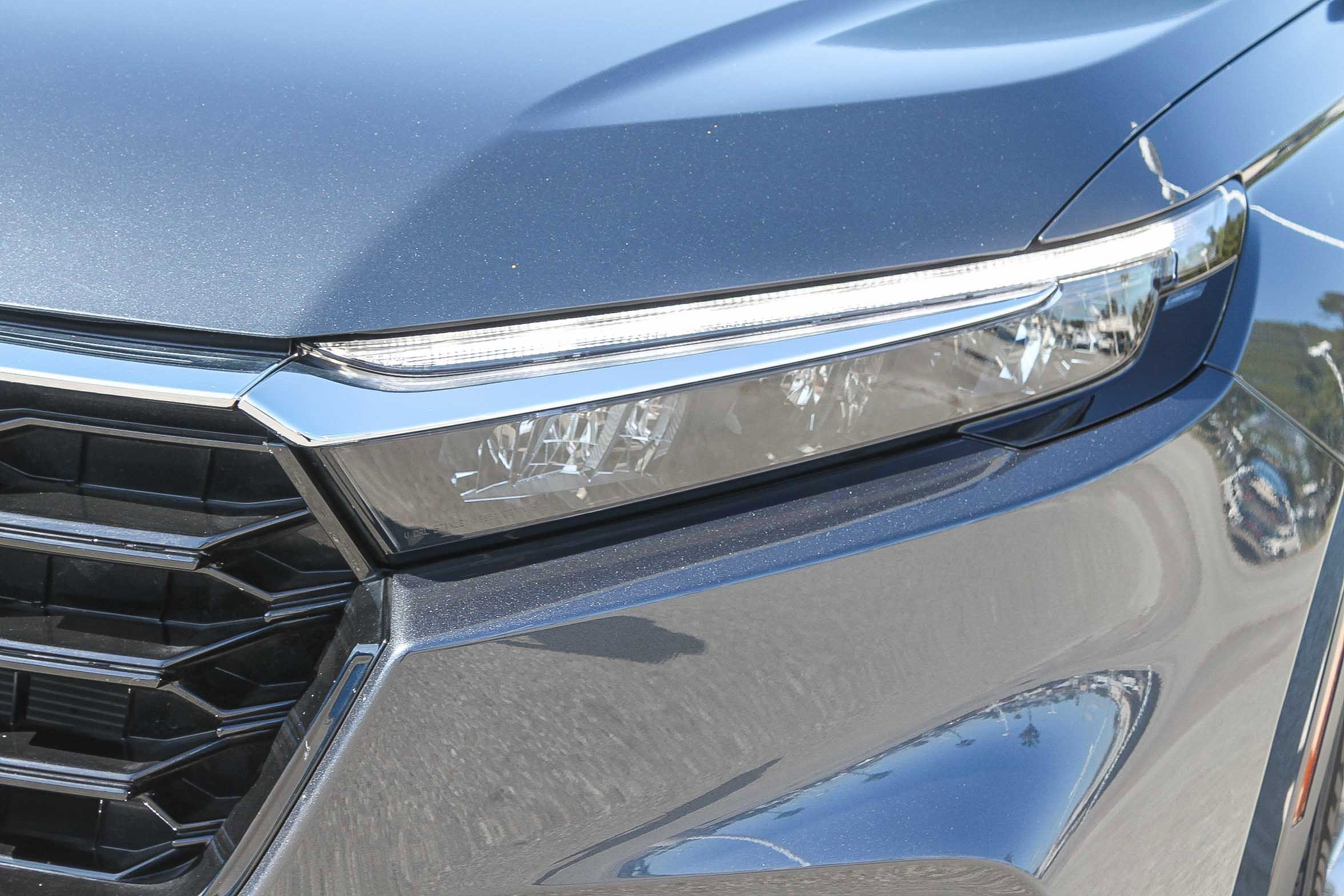 Certified 2025 Honda CR-V EX image 5