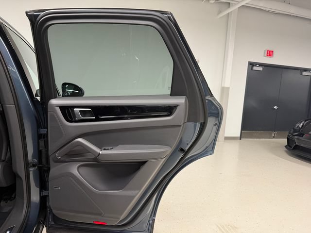 Certified 2019 Porsche Cayenne S AWD/4WD image 39