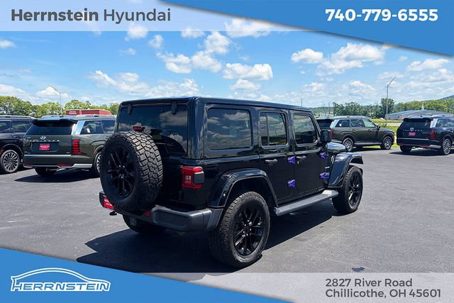 Used 2021 Jeep Wrangler Unlimited Sahara w/ Cold Weather Group AWD/4WD image 21