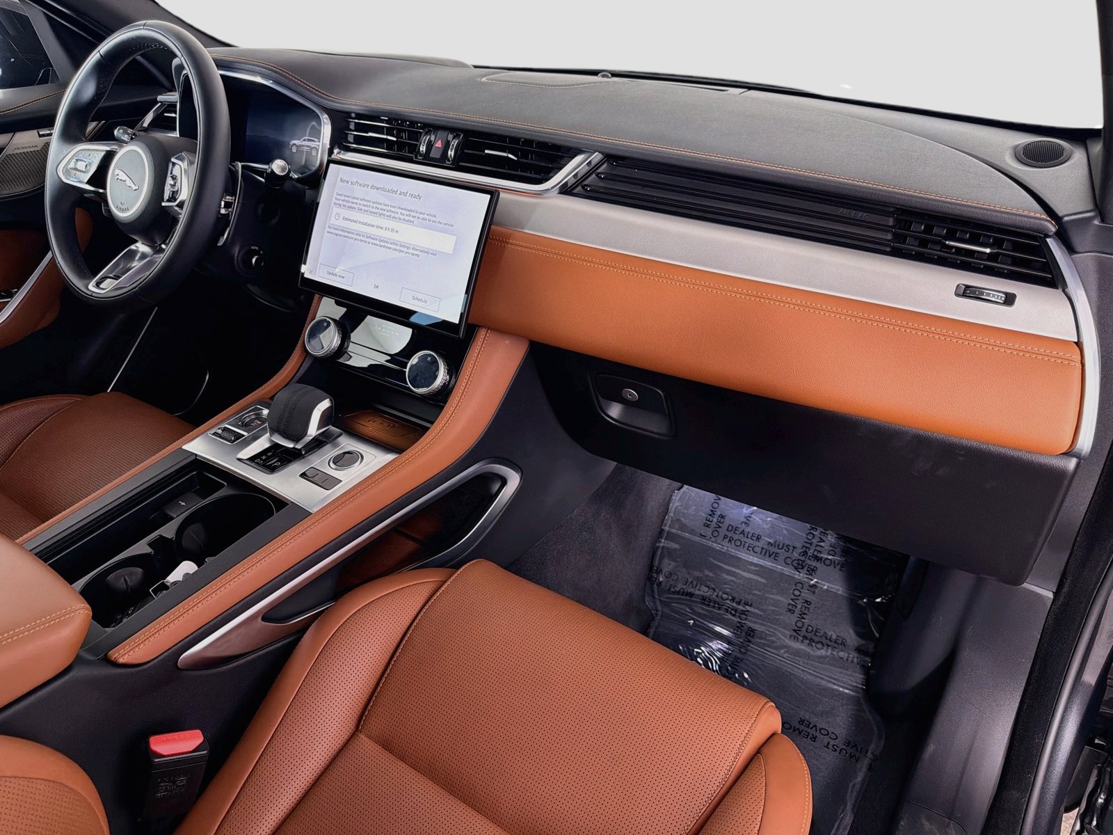 Certified 2026 Jaguar F-PACE R-Dynamic S AWD/4WD image 34