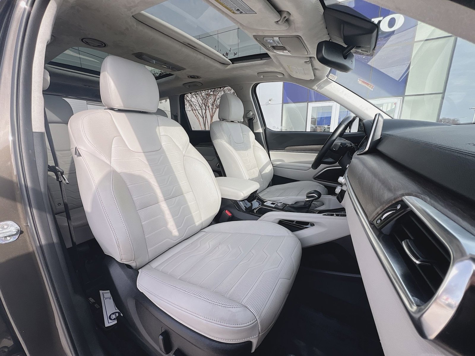 Used 2020 Kia Telluride SX w/ SX Prestige Package image 28