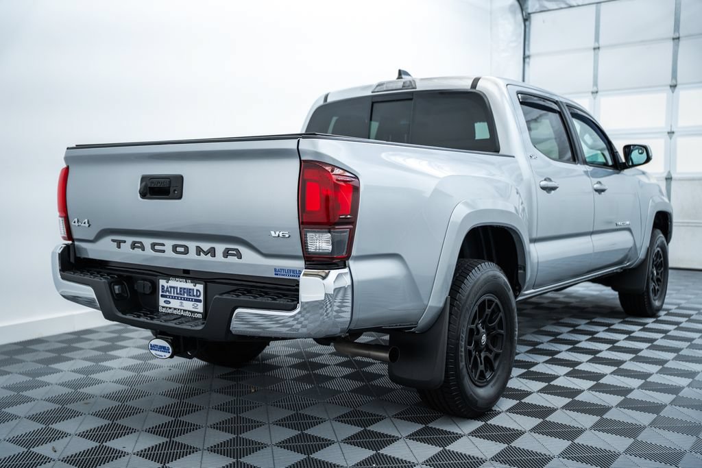 Certified 2022 Toyota Tacoma SR5 AWD/4WD image 7