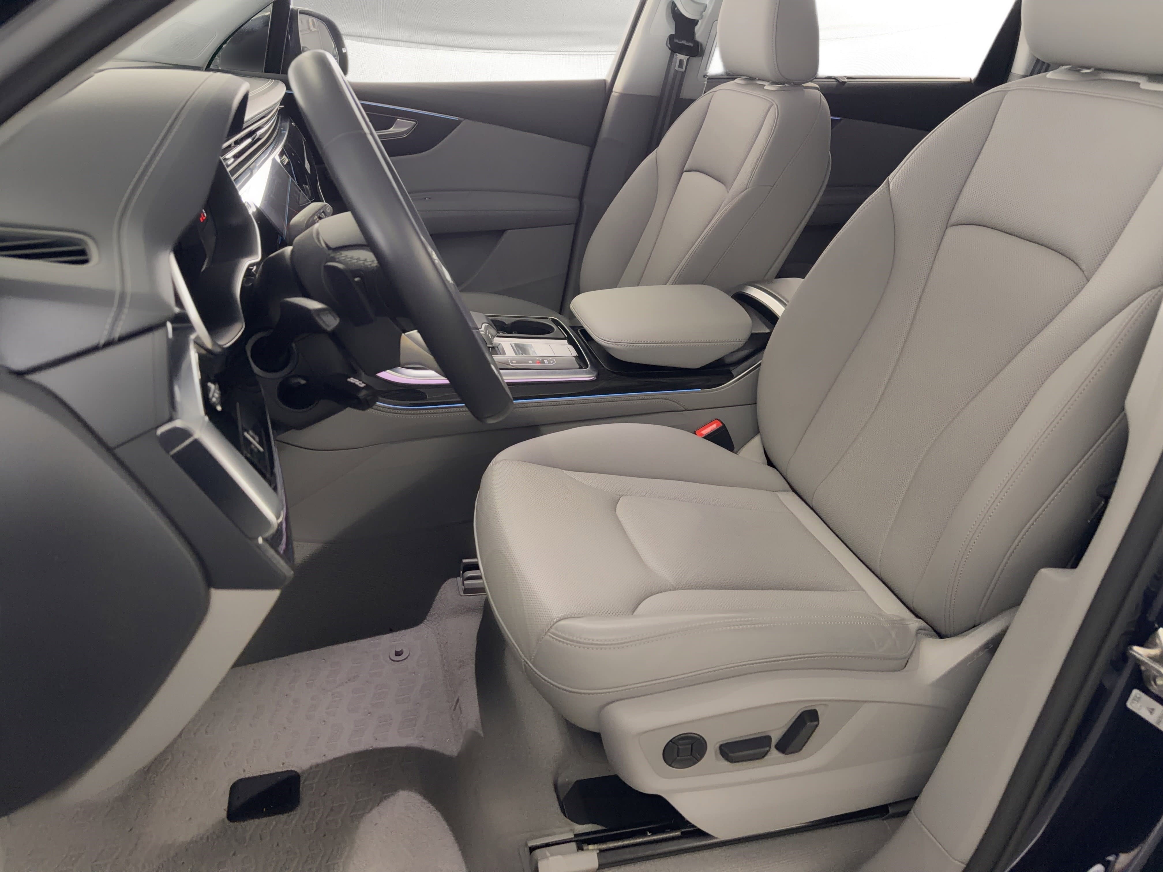 Used 2023 Audi Q7 3.0T Prestige w/ Prestige Package image 5