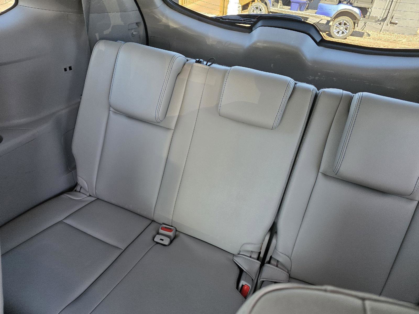 Used 2018 Toyota Highlander XLE AWD/4WD image 12