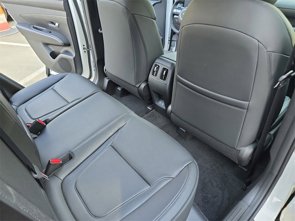 New 2025 Hyundai Tucson SEL image 12