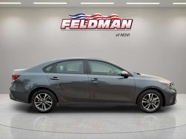 Used 2023 Kia Forte LXS w/ LXS Technology Package FWD image 7
