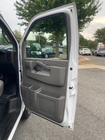 Used 2020 Chevrolet Express 3500 w/ Driver Convenience Package RWD image 14