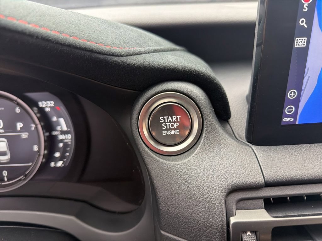 Used 2025 Lexus IS 500 w/ F-Sport Performance RWD image 21