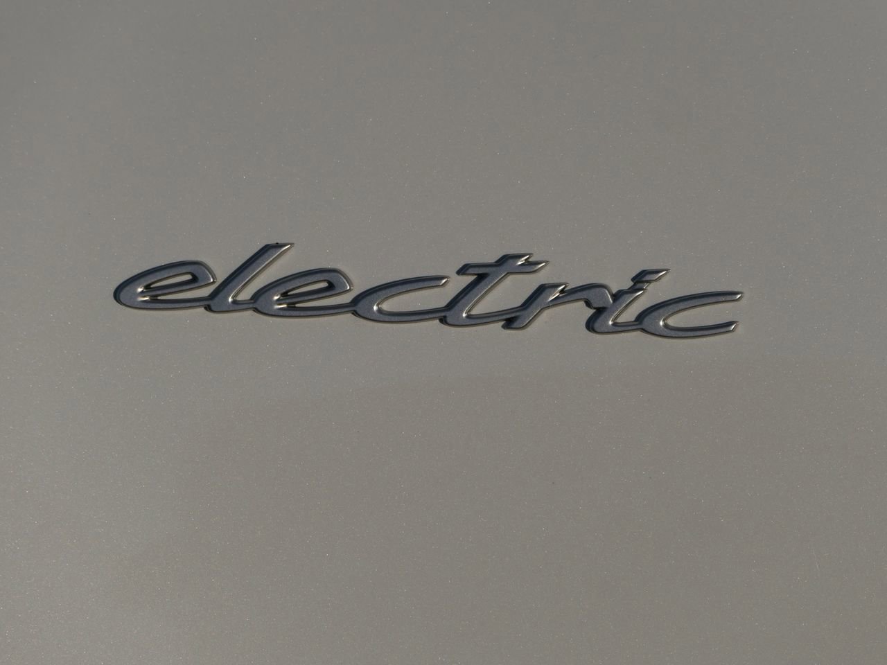 Used 2024 Porsche Macan 4 Electric image 34