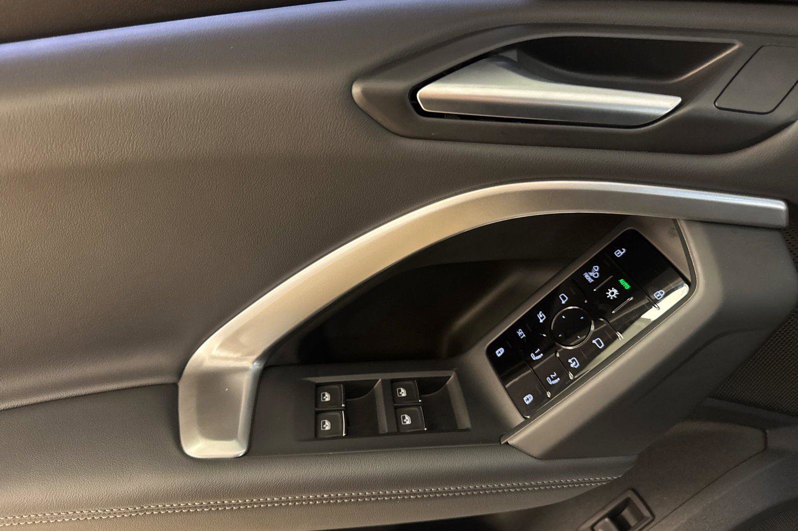 Certified 2025 Audi Q5 Premium Plus w/ Premium Plus image 11