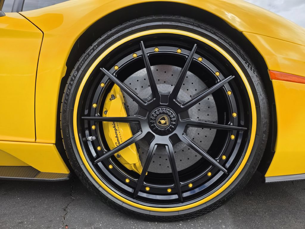 Used 2018 Lamborghini Aventador S AWD/4WD image 32