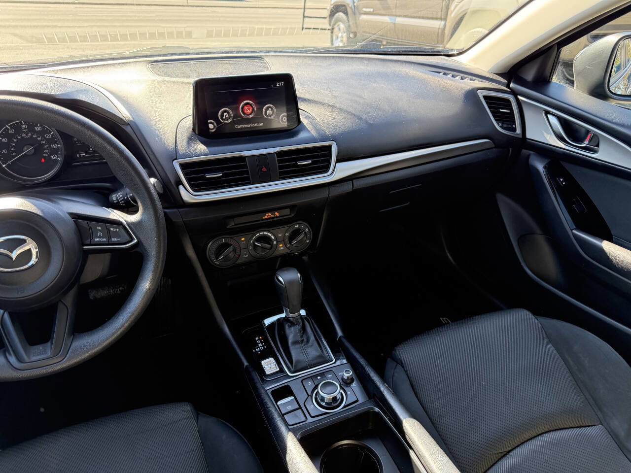Used 2017 MAZDA MAZDA3 Sport image 19