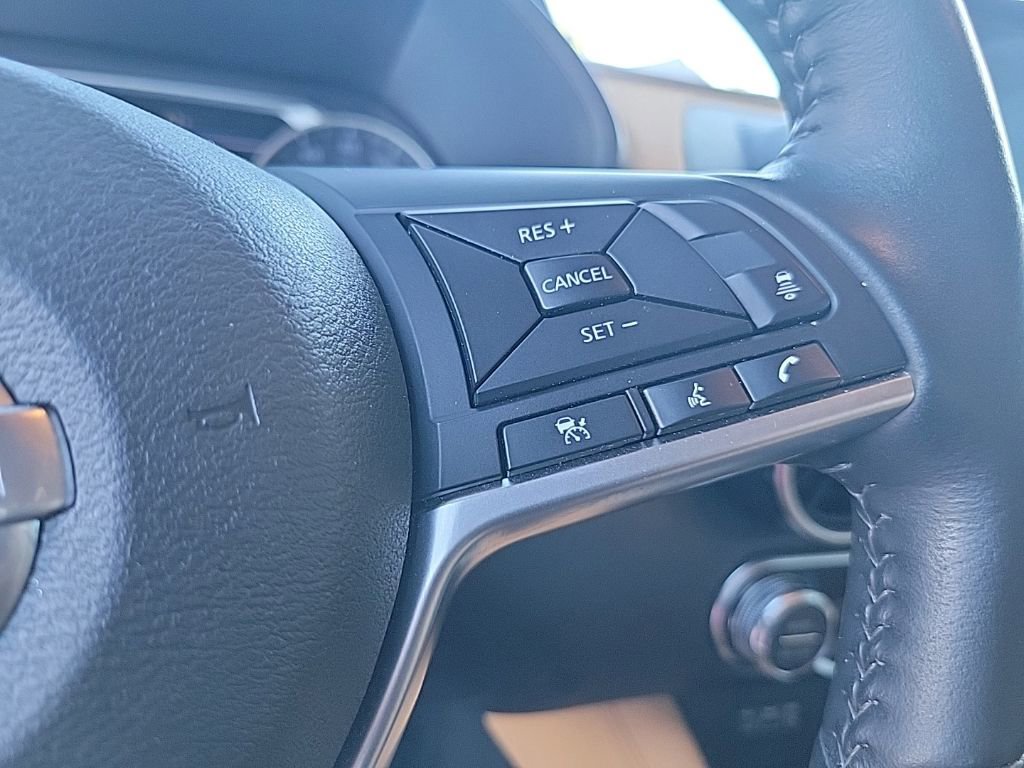 Used 2023 Nissan Sentra SV w/ SV Premium Package FWD image 25