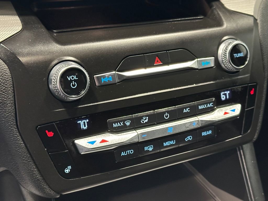 Used 2020 Ford Explorer XLT w/ Equipment Group 202A image 23