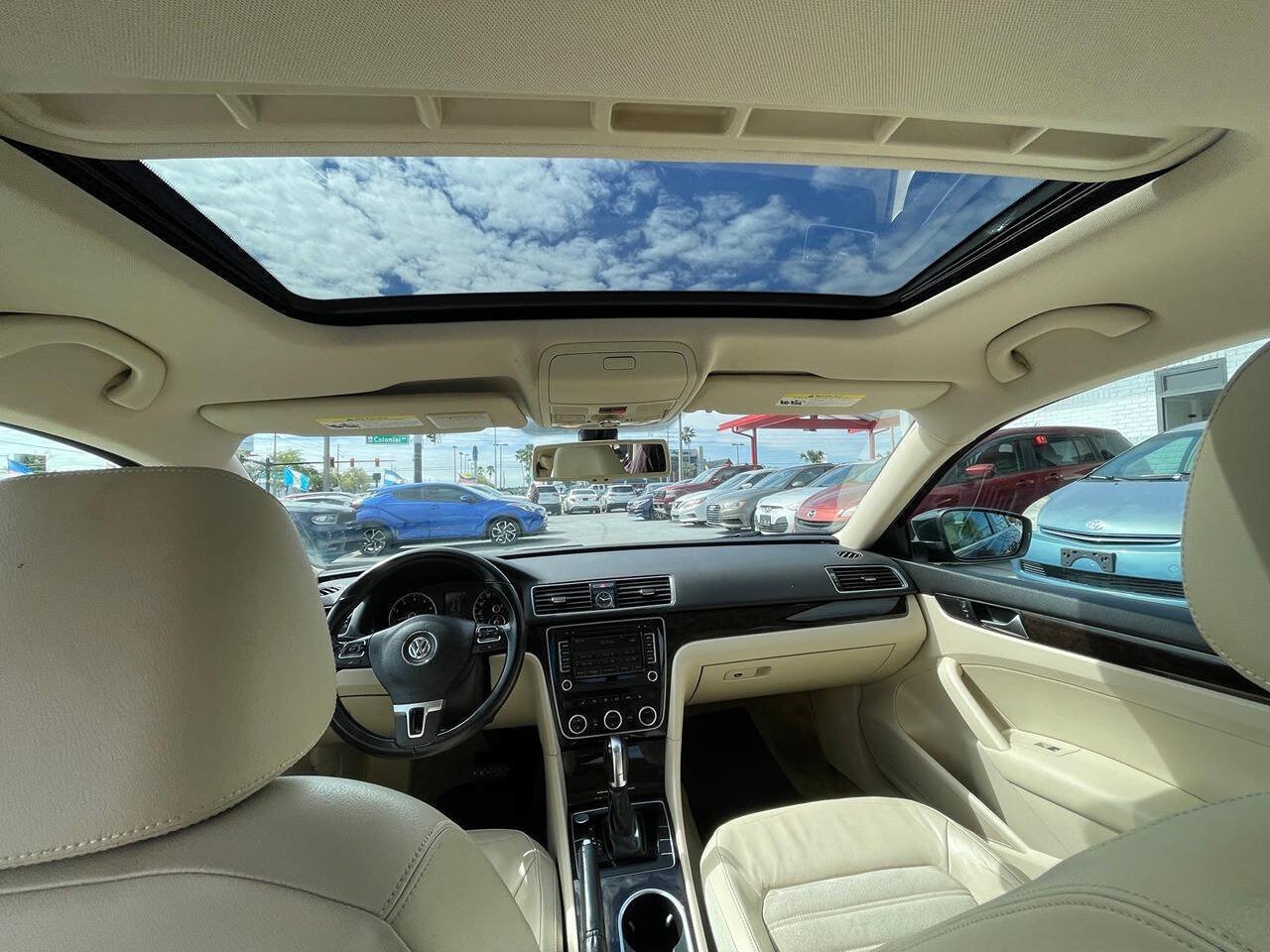 Used 2014 Volkswagen Passat 1.8T SEL Premium FWD image 5
