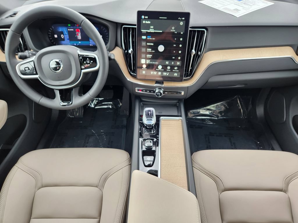 New 2026 Volvo XC60 B5 Plus w/ Protection Package Premier AWD/4WD image 16