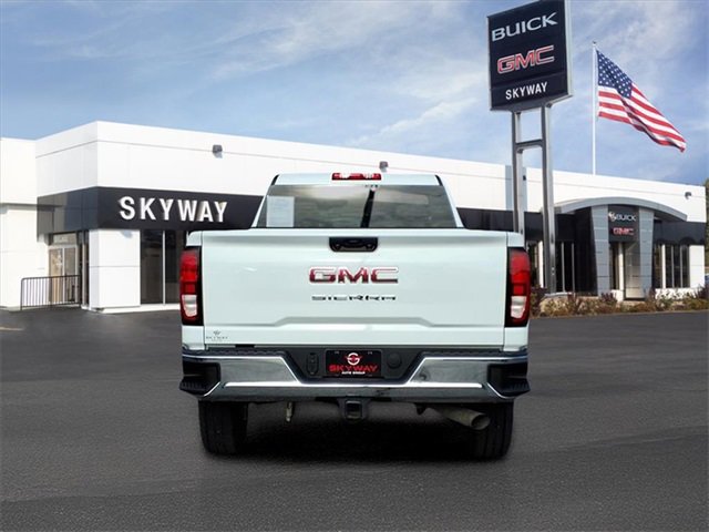 Used 2024 GMC Sierra 2500 Pro w/ Convenience Package image 5