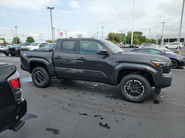 New 2025 Toyota Tacoma TRD Sport image 8