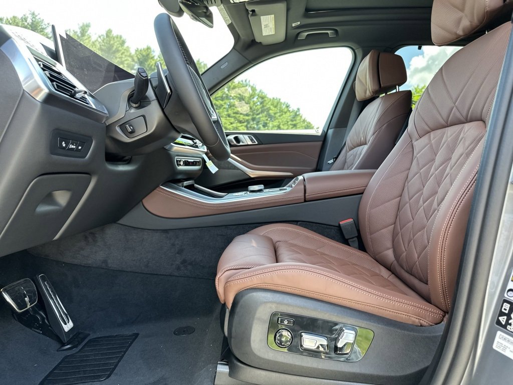 New 2026 BMW X5 M60i image 16