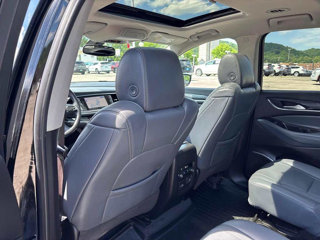 Used 2021 Buick Enclave Essence w/ Sport Touring Edition AWD/4WD image 26