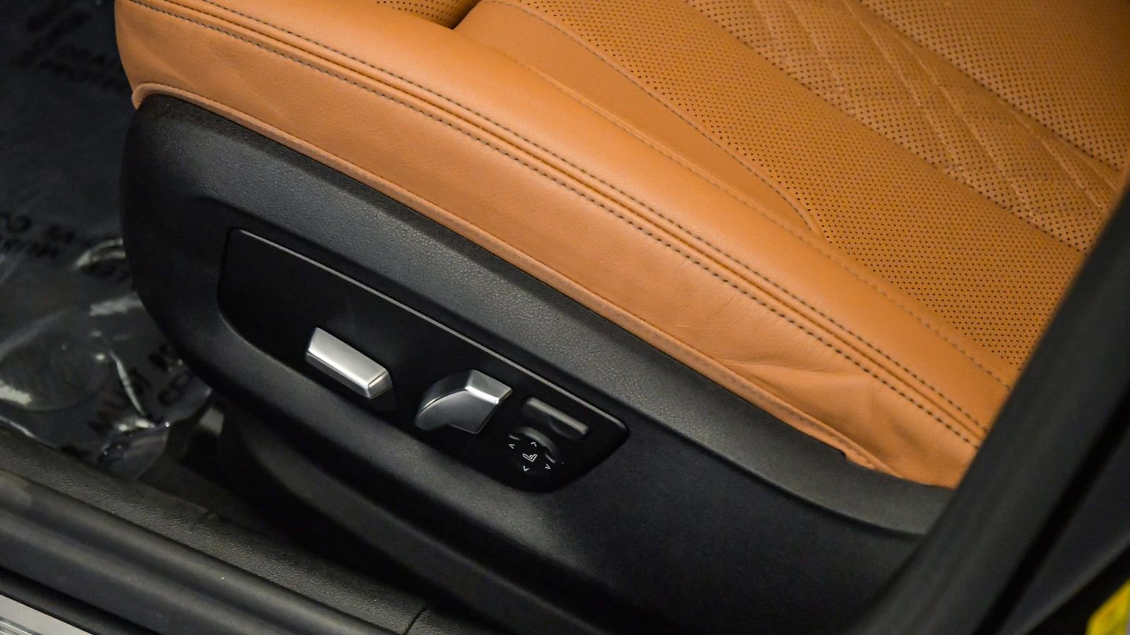 Certified 2023 BMW 540i w/ M Sport Package image 27