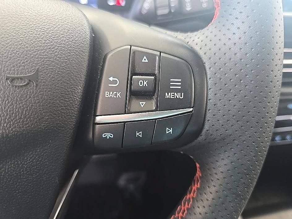Used 2023 Ford Escape ST-Line w/ Tech Pack #1 AWD/4WD image 18
