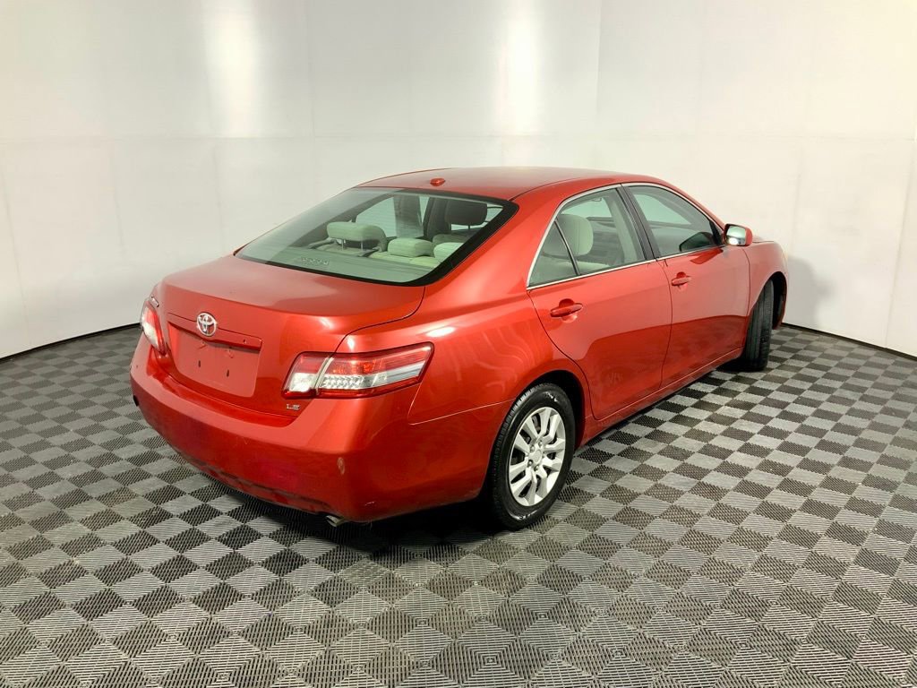 Used 2010 Toyota Camry FWD image 14