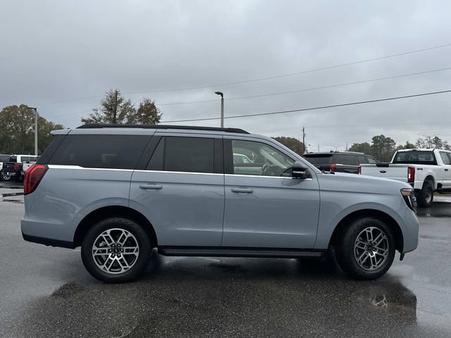 New 2025 Ford Expedition Active image 5