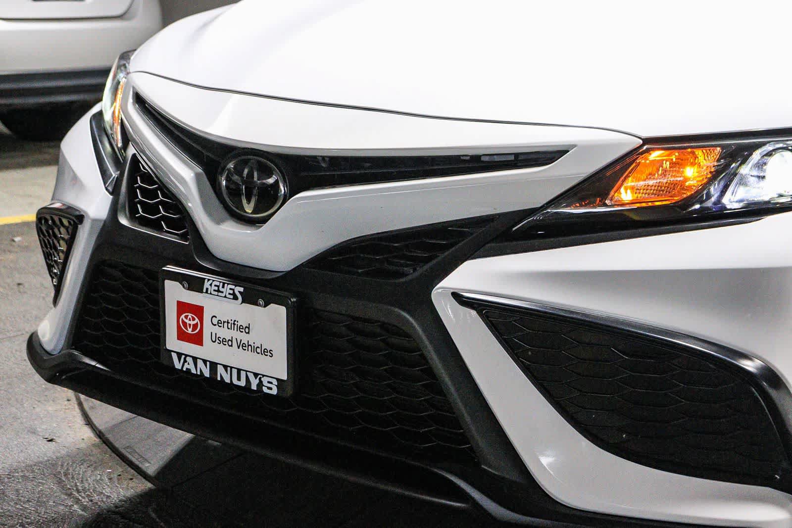 Certified 2023 Toyota Camry SE FWD image 9