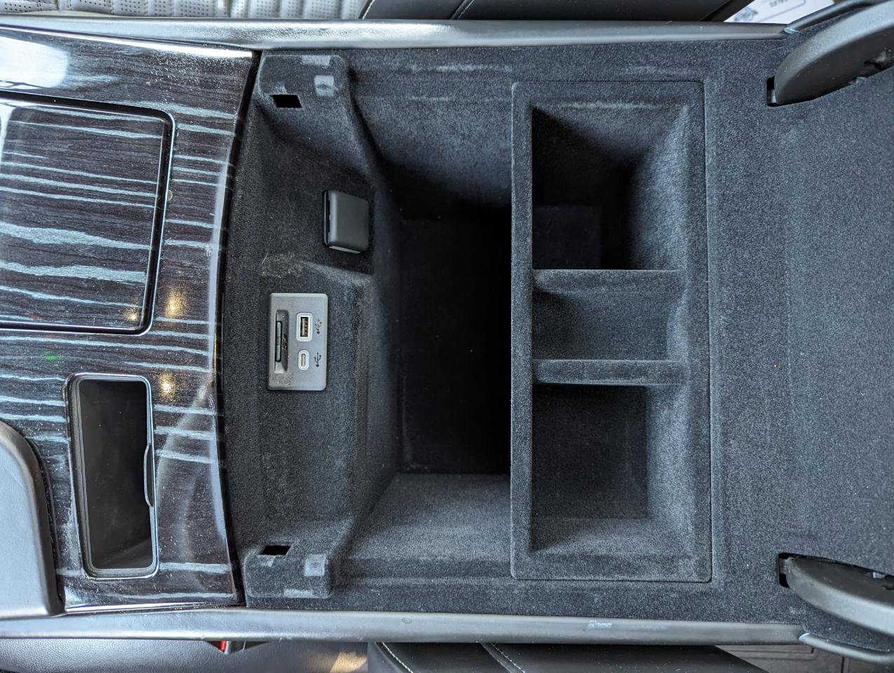 Used 2023 Cadillac Escalade V image 33