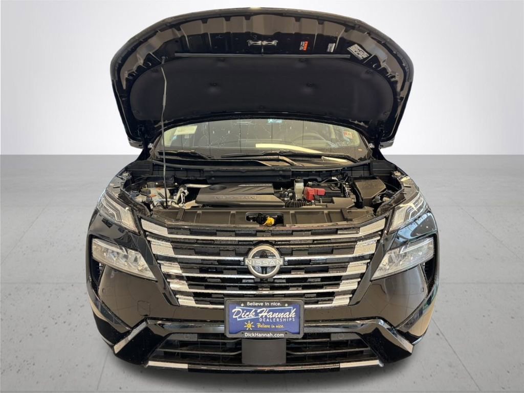 New 2025 Nissan Rogue Platinum w/ Platinum Premium Package AWD/4WD image 4