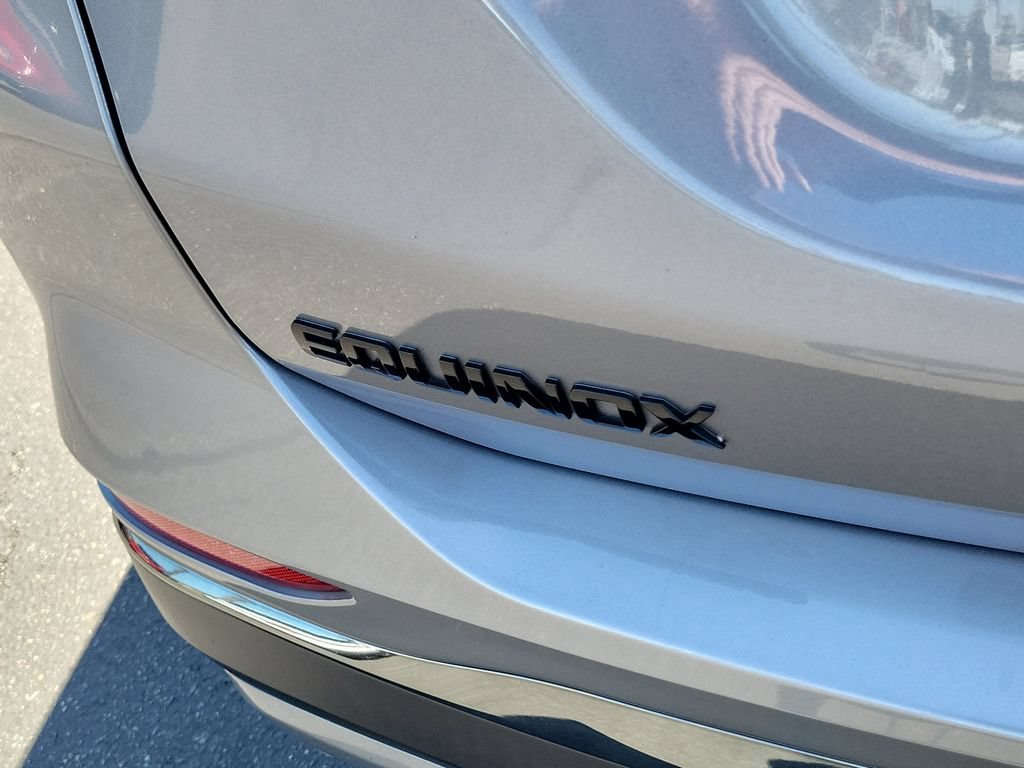 Used 2023 Chevrolet Equinox RS FWD image 21