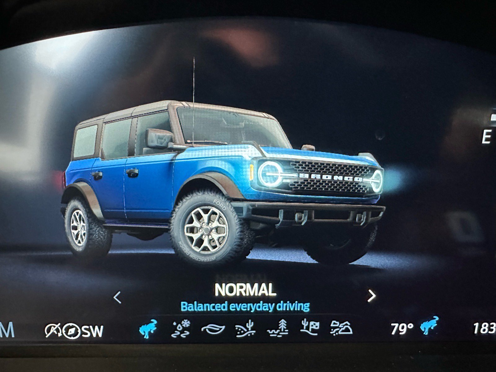 Certified 2025 Ford Bronco Badlands AWD/4WD image 42