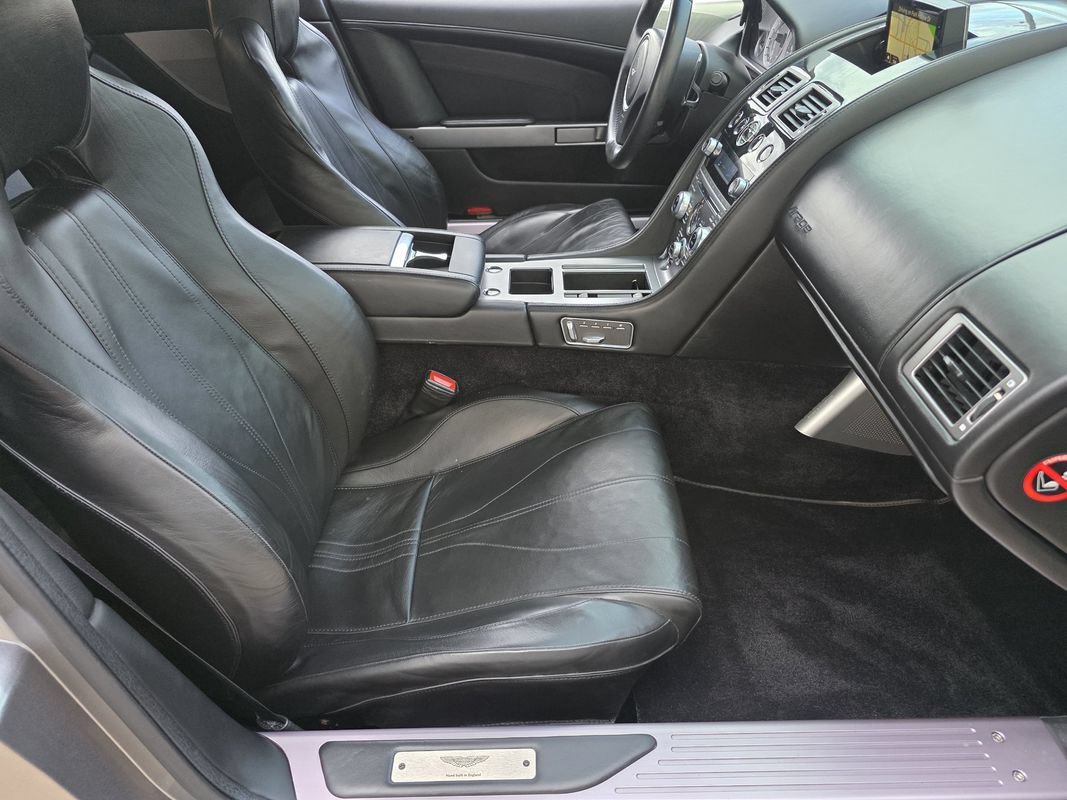 Used 2012 Aston Martin Virage Coupe RWD image 25