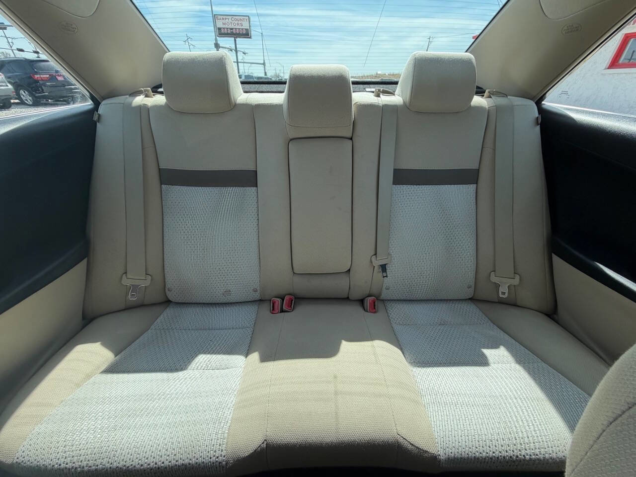 Used 2012 Toyota Camry LE image 24