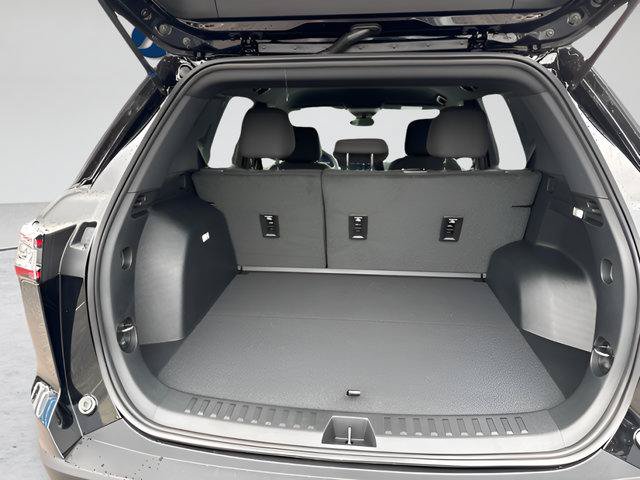 New 2026 Chevrolet Equinox LT w/ Midnight Edition AWD/4WD image 7