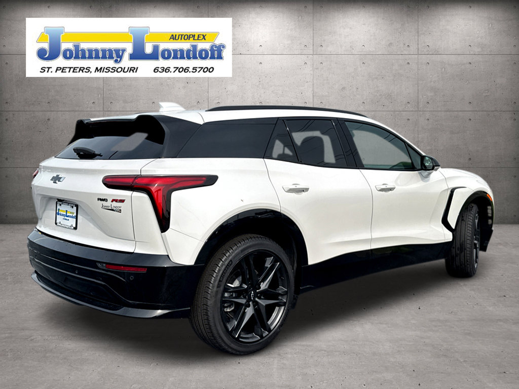 Used 2025 Chevrolet Blazer EV RS AWD/4WD image 2