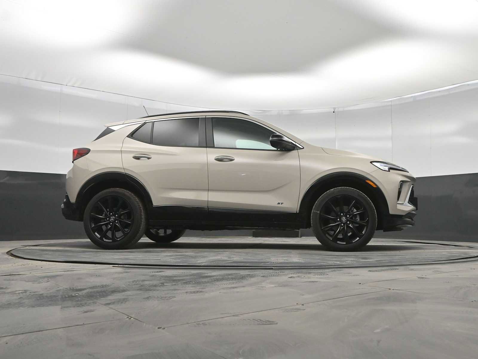 New 2026 Buick Encore GX Sport Touring w/ Studio Series image 39