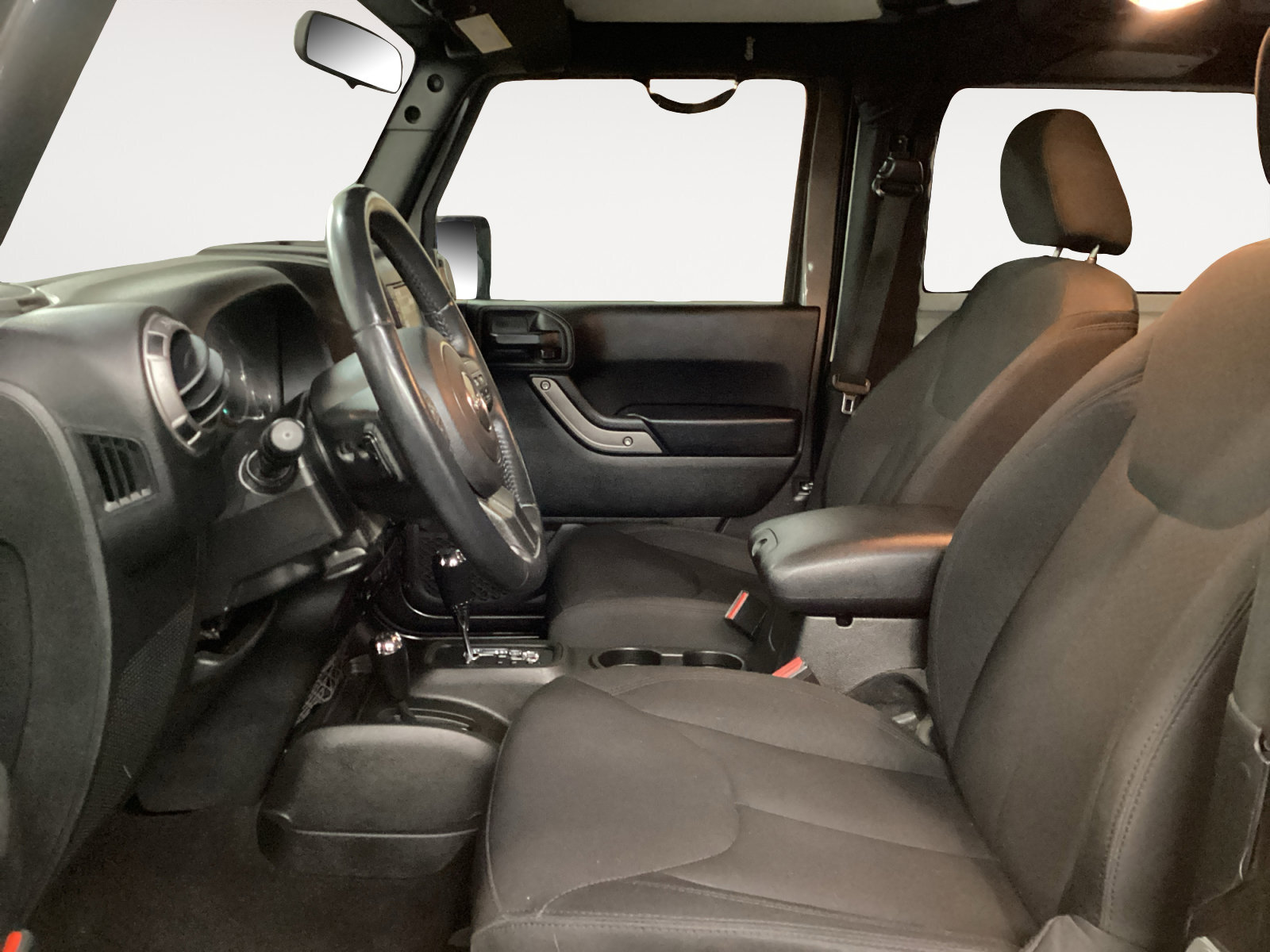 Used 2018 Jeep Wrangler Sport image 9