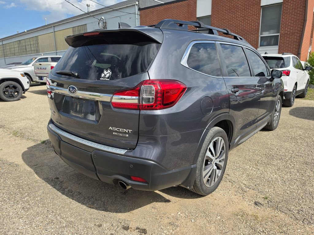 Used 2022 Subaru Ascent Limited w/ Technology Package image 2