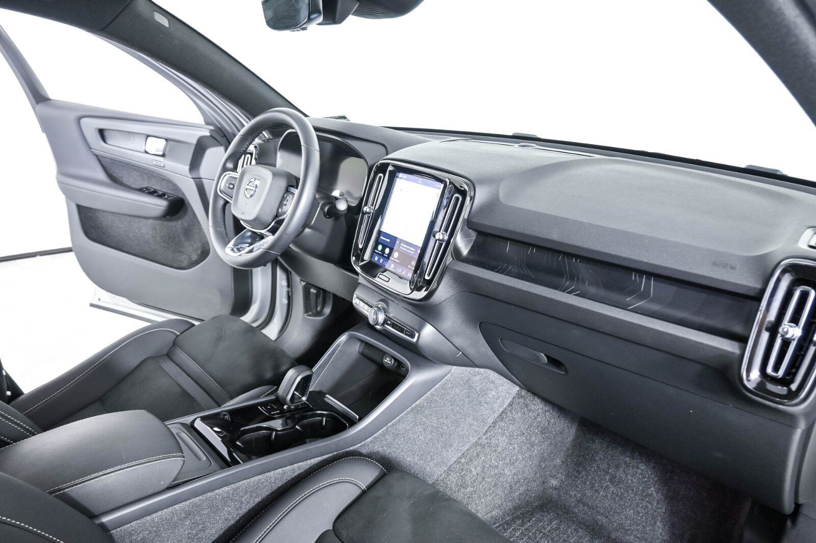 Certified 2024 Volvo C40 P8 Recharge Plus w/ Climate Package AWD/4WD image 23
