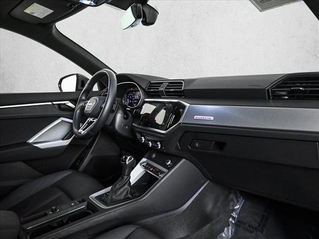Used 2023 Audi Q3 2.0T Premium Plus w/ Premium Plus Package image 23