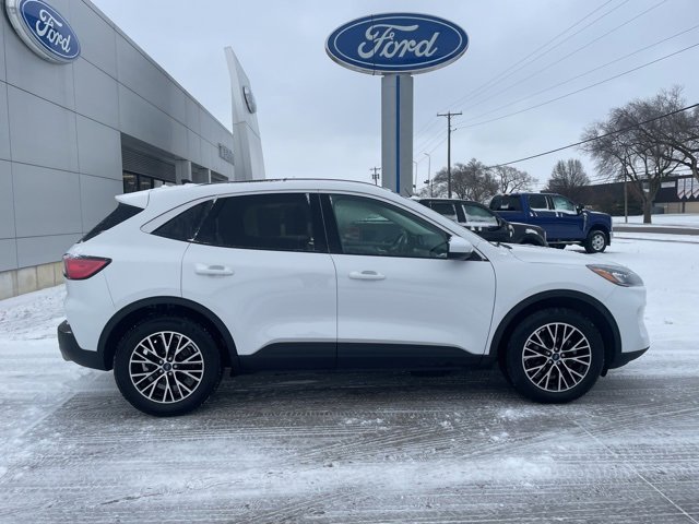 Used 2022 Ford Escape SEL w/ Technology Package image 9