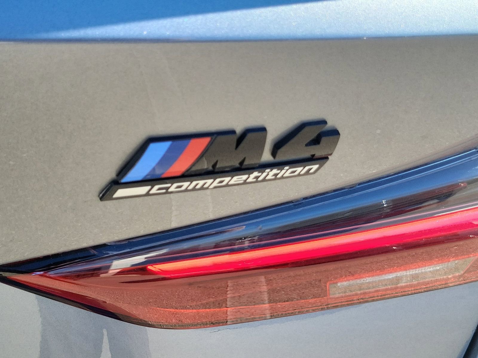 Used 2024 BMW M4 Competition w/ Executive Package image 8