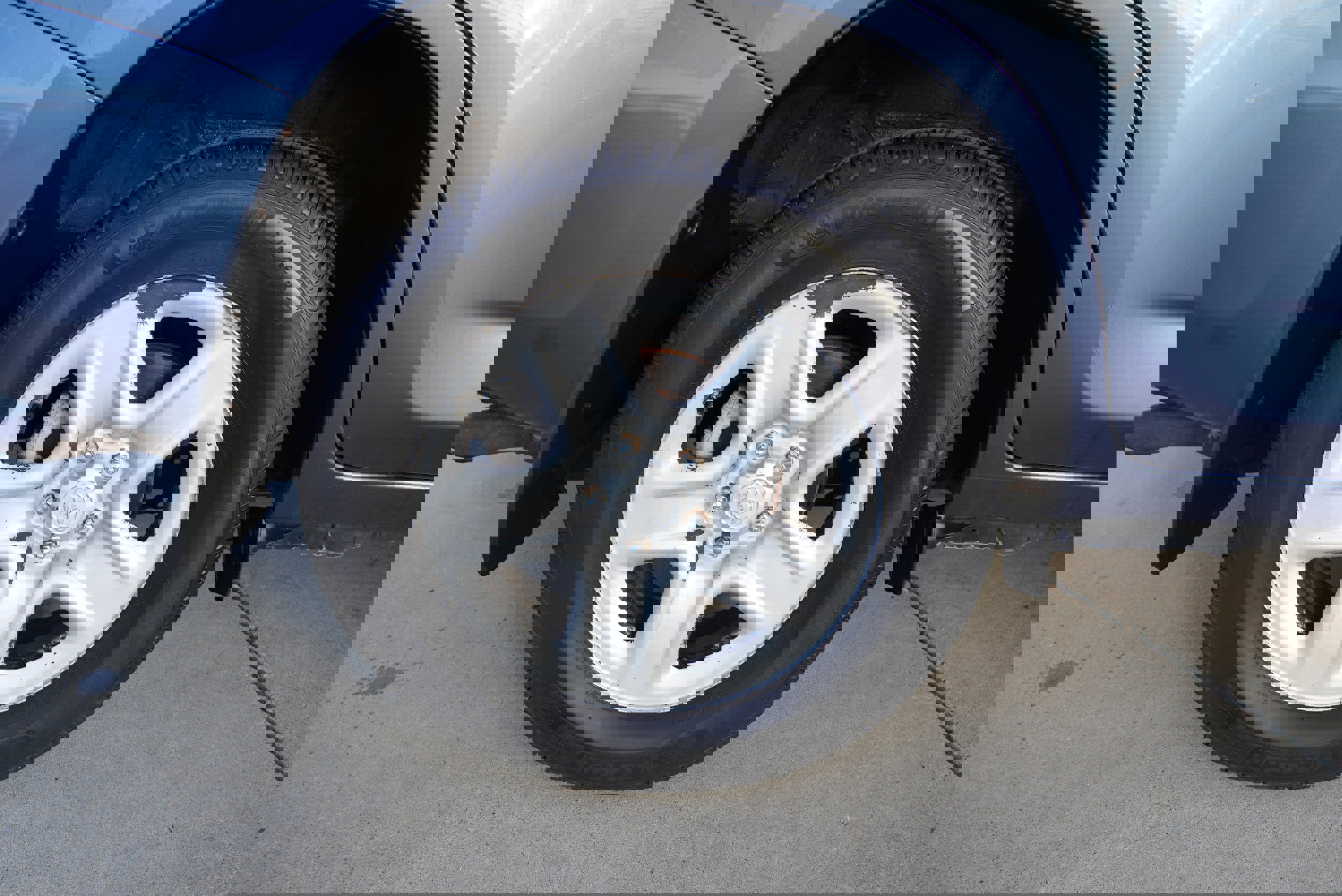 Used 2012 Toyota RAV4 4WD image 11